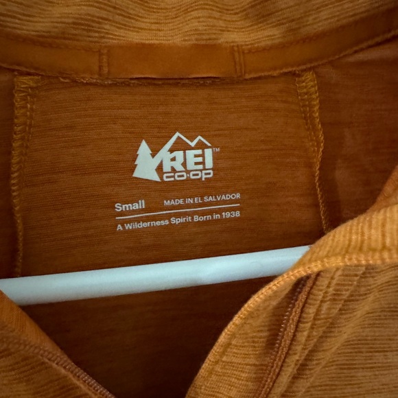 REI half zip-up - Picture 5 of 6